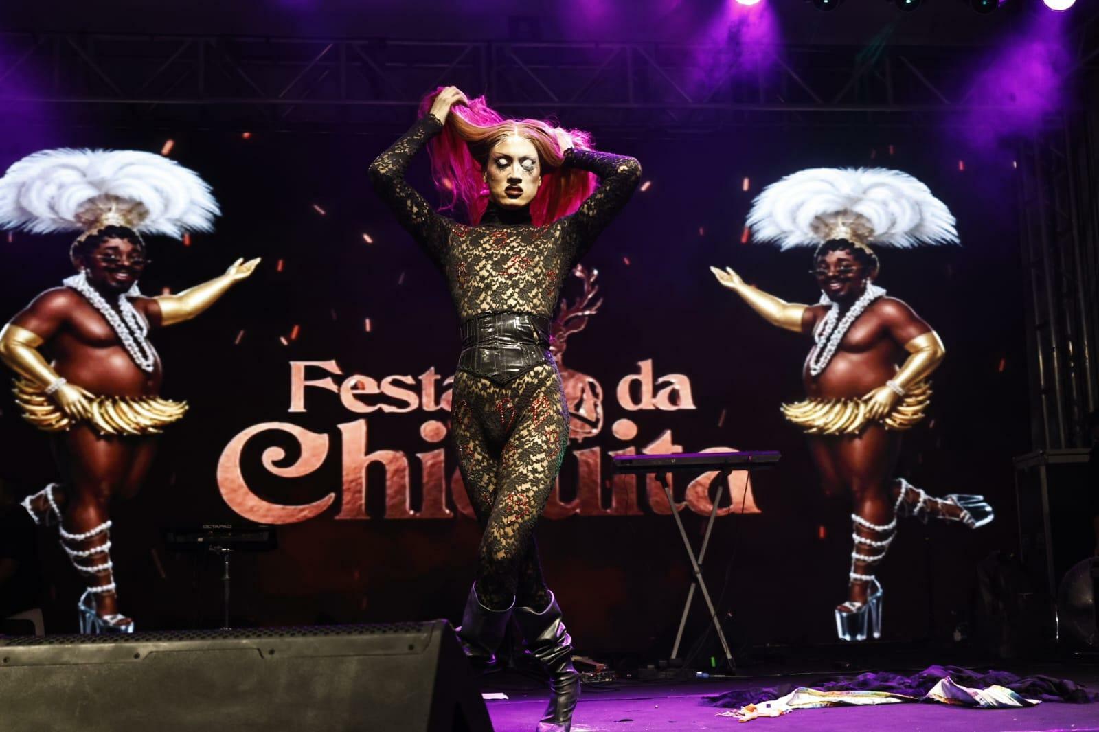 Festa da Chiquita na noite deste sábado (10).